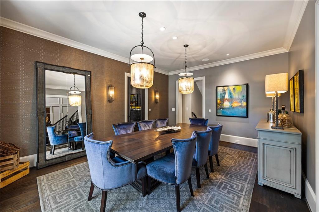 820 Loridans Drive NE