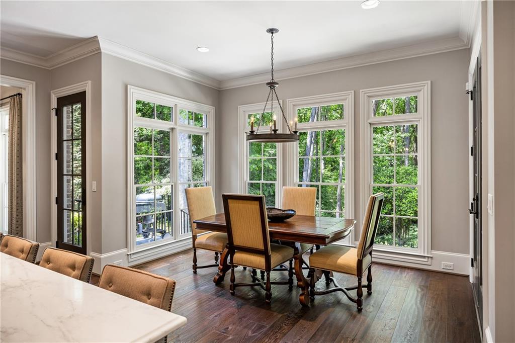 820 Loridans Drive NE