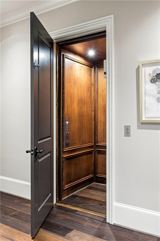 820 Loridans Drive NE