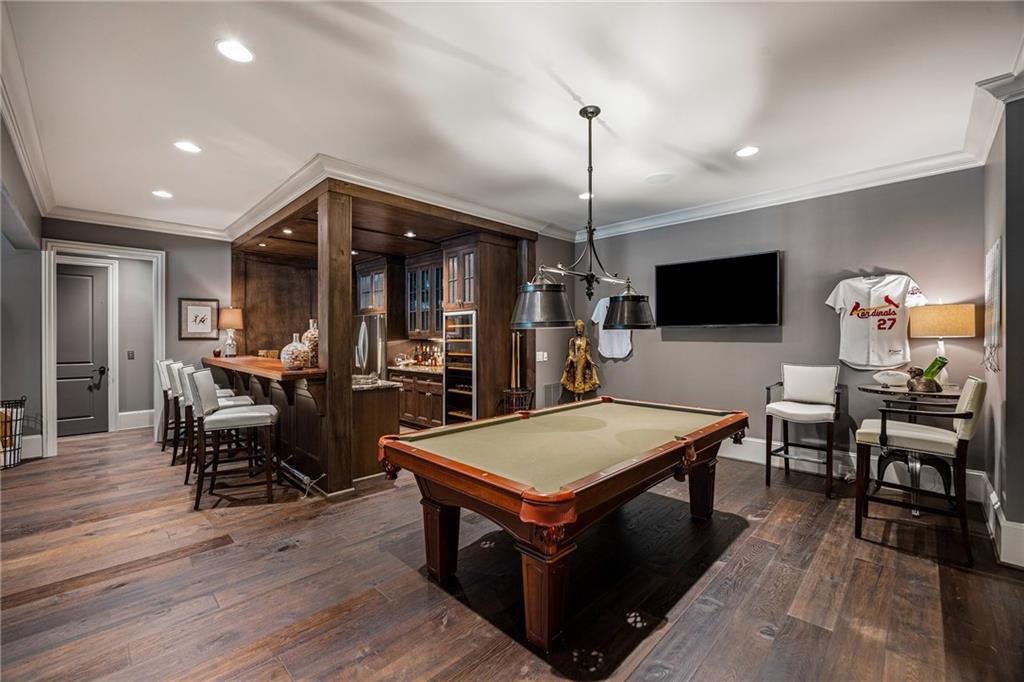 820 Loridans Drive NE