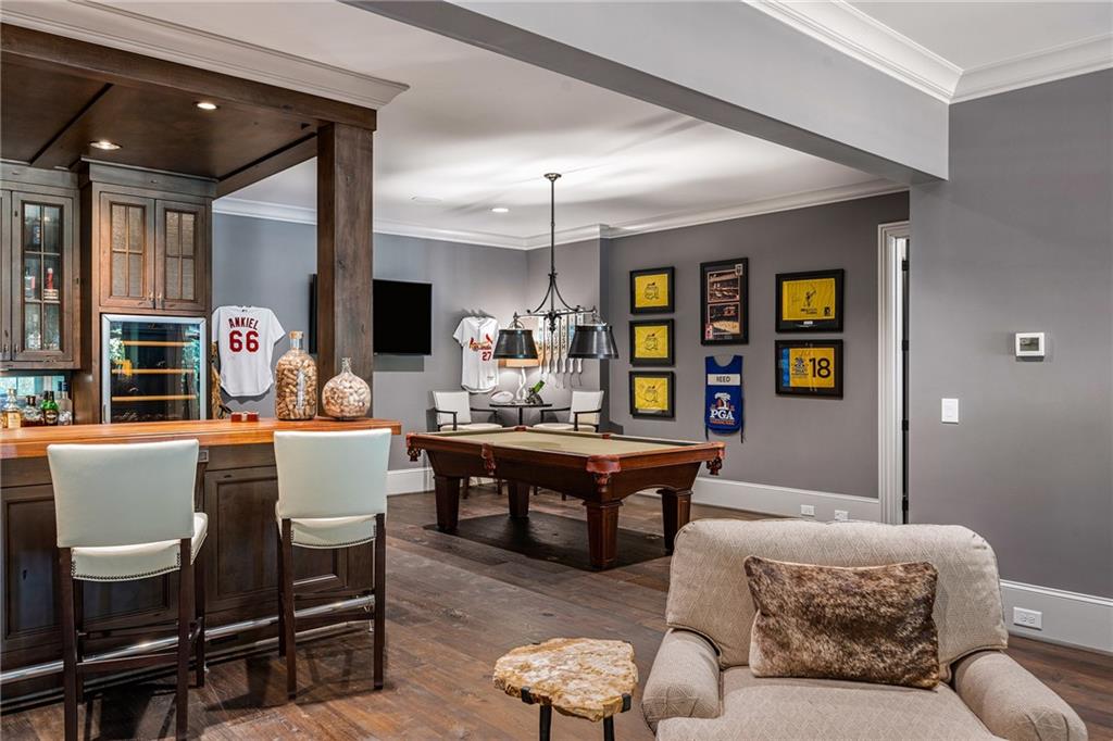 820 Loridans Drive NE