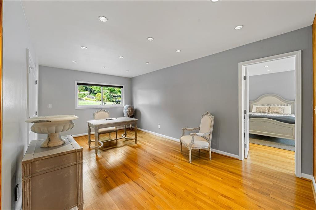 132 Laurel Drive NE