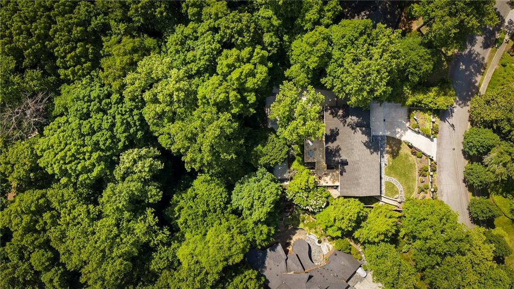 132 Laurel Drive NE
