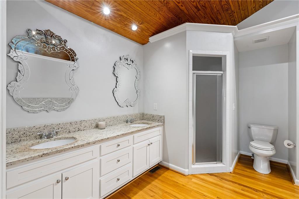 132 Laurel Drive NE