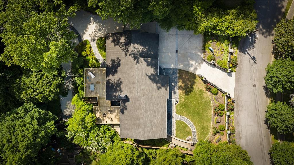 132 Laurel Drive NE