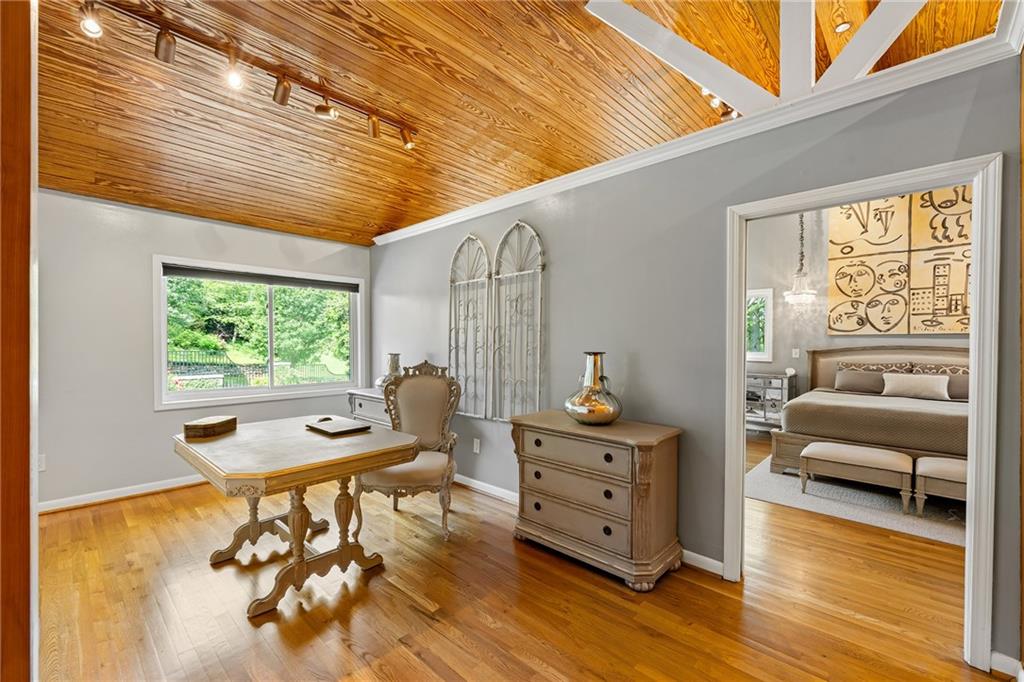 132 Laurel Drive NE