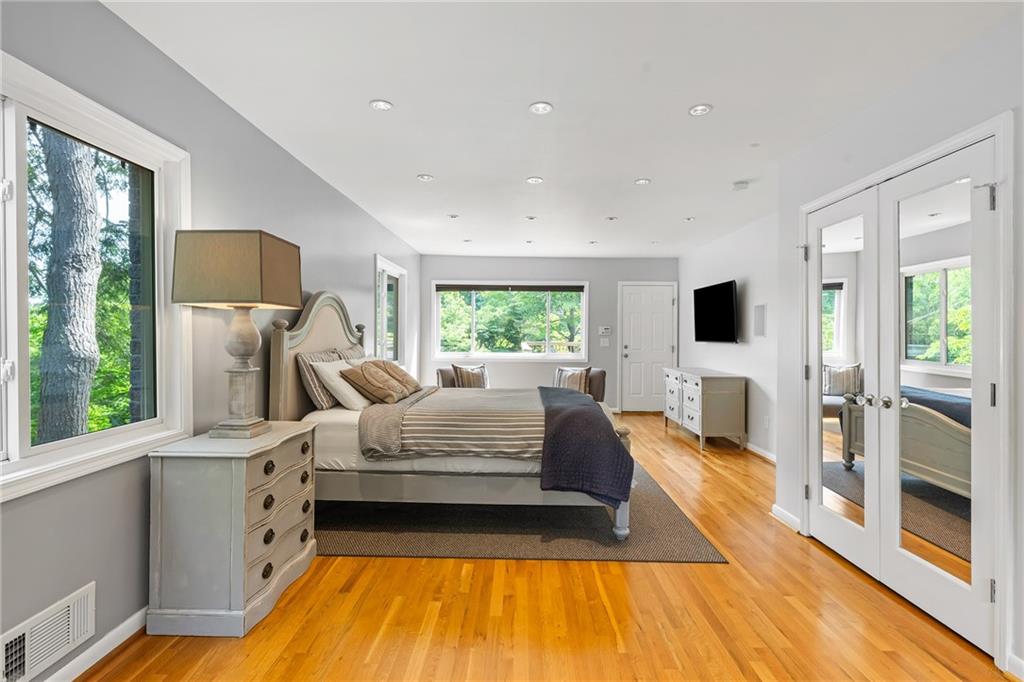 132 Laurel Drive NE