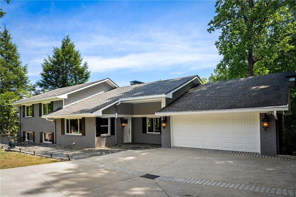 132 Laurel Drive NE
