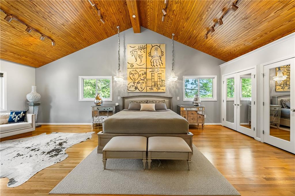 132 Laurel Drive NE