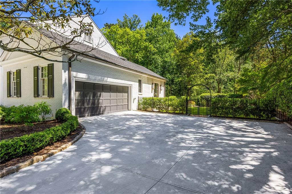 3216 Glen Arden Drive NW