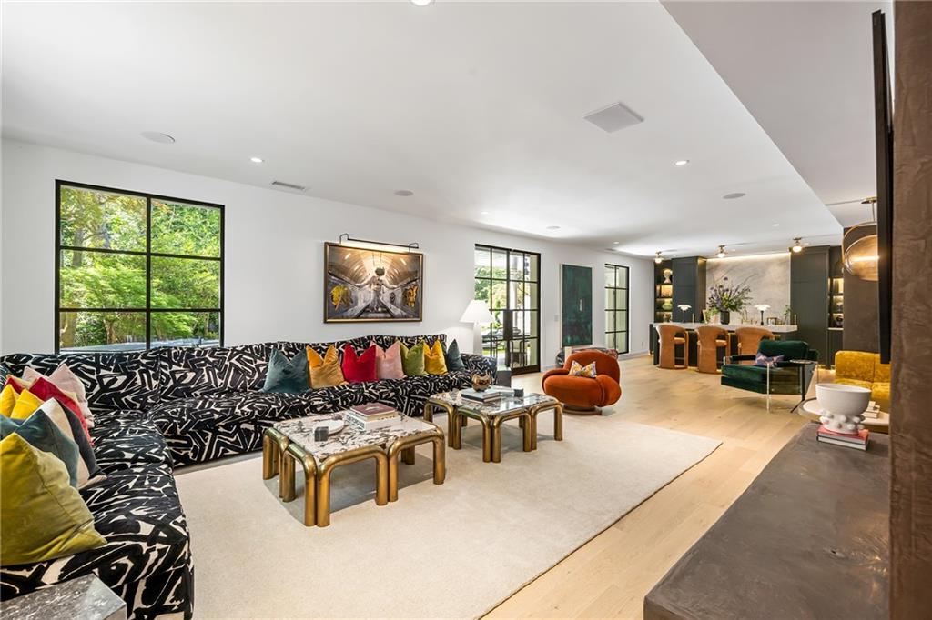 3216 Glen Arden Drive NW