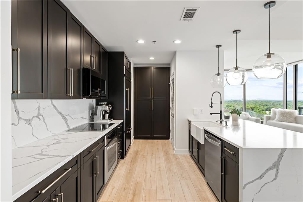 2795 Peachtree Road NE Unit 1701