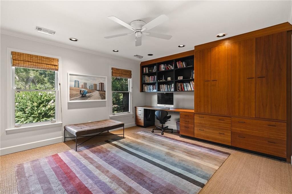 220 Powers Cove NW