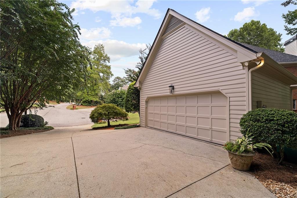 220 Powers Cove NW
