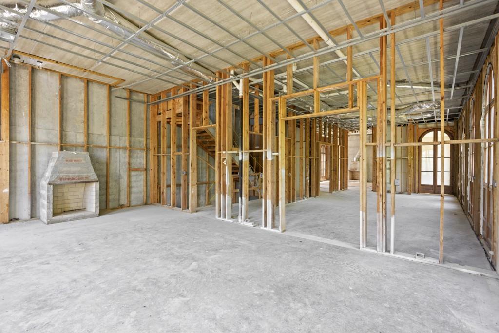 2288 Peachtree Road NW Unit 13