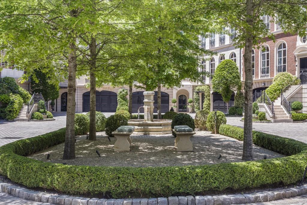 2288 Peachtree Road NW Unit 13