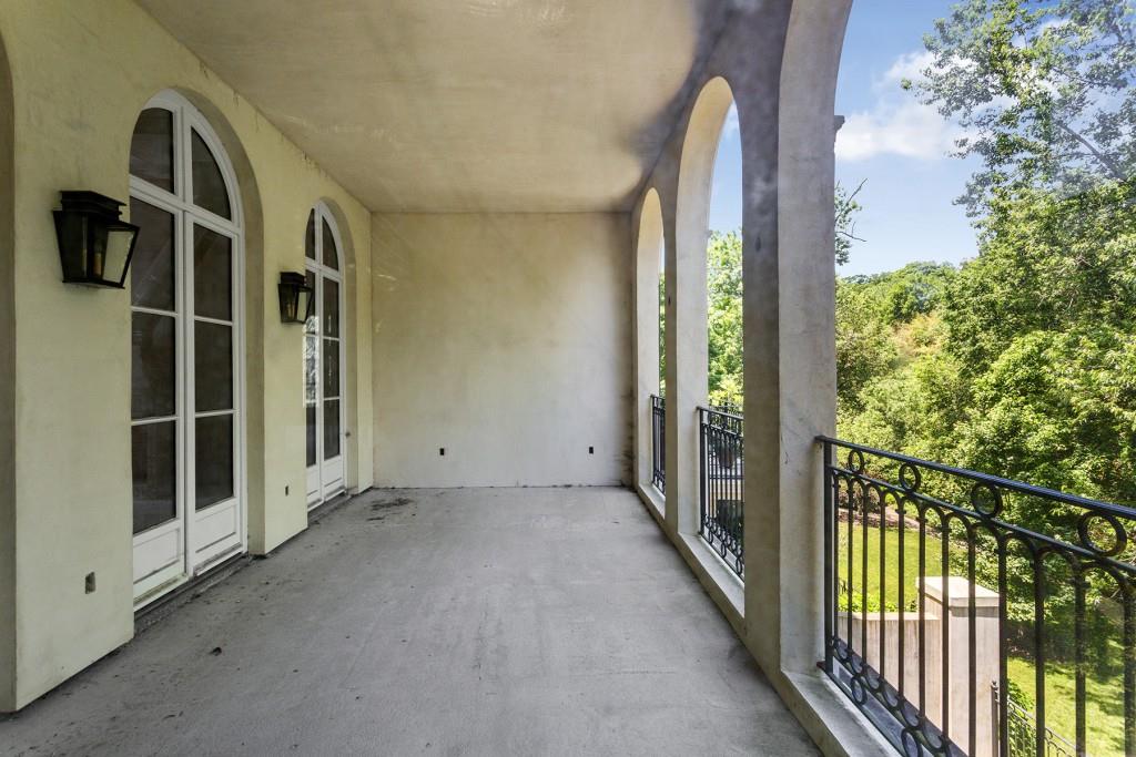 2288 Peachtree Road NW Unit 13