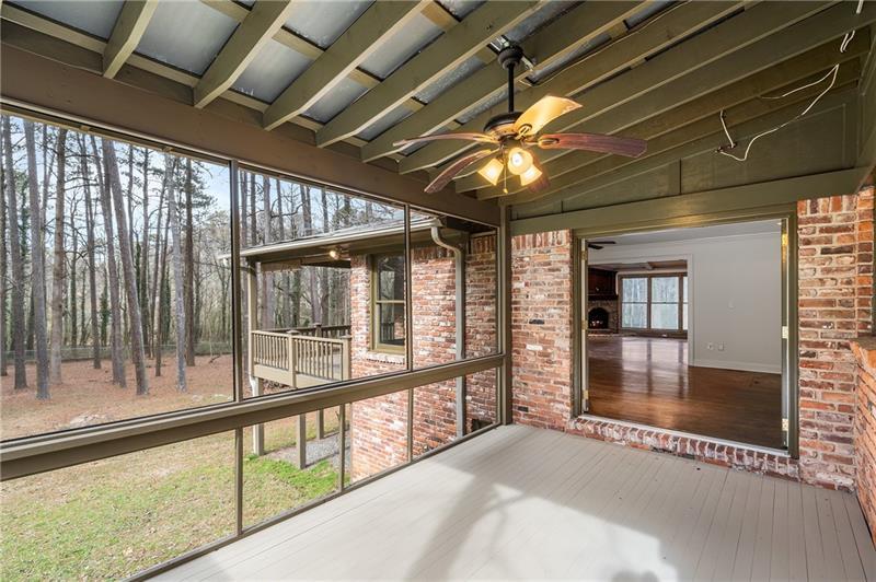 2468 Ridgeway Drive