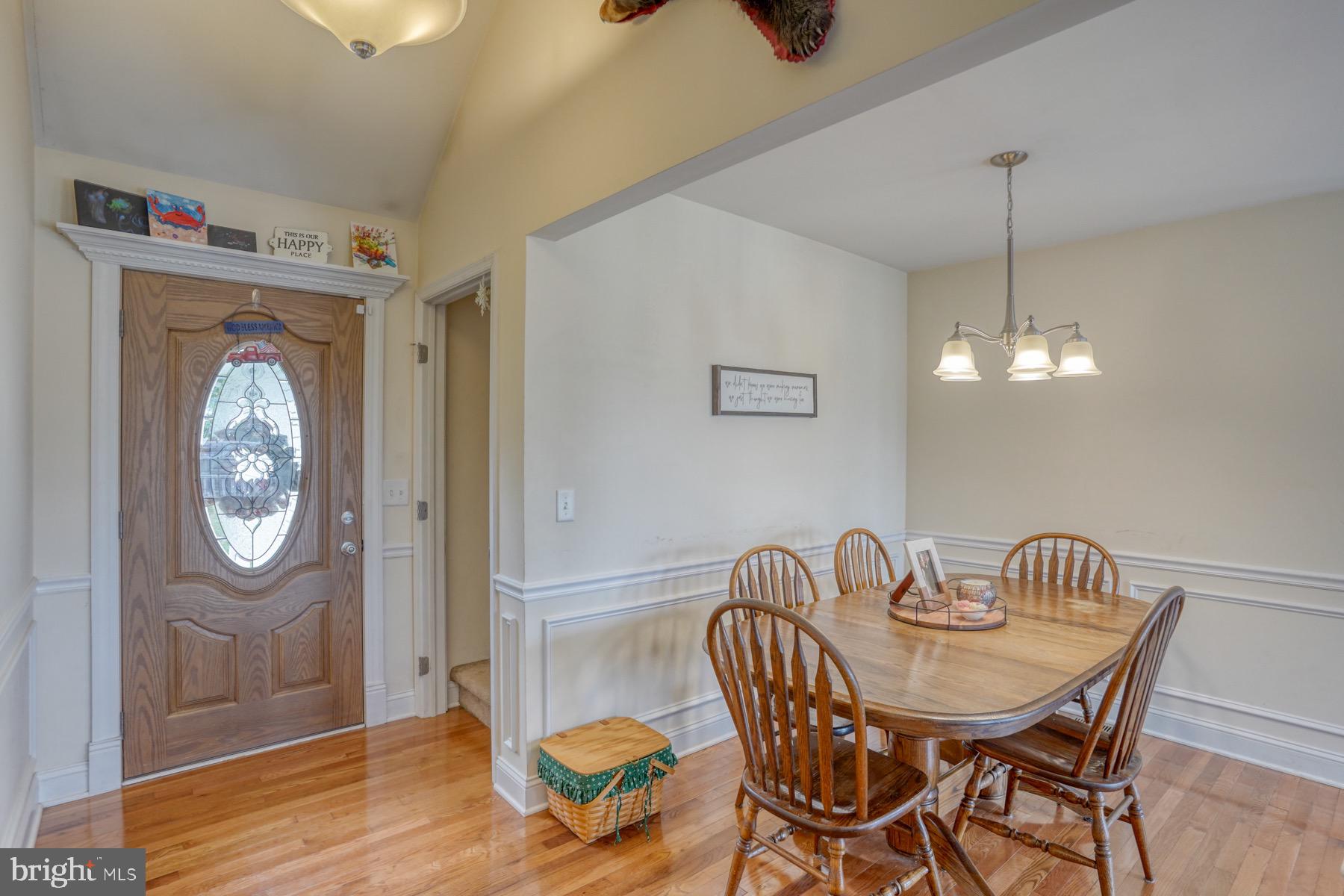 207 TALL TREE COURT