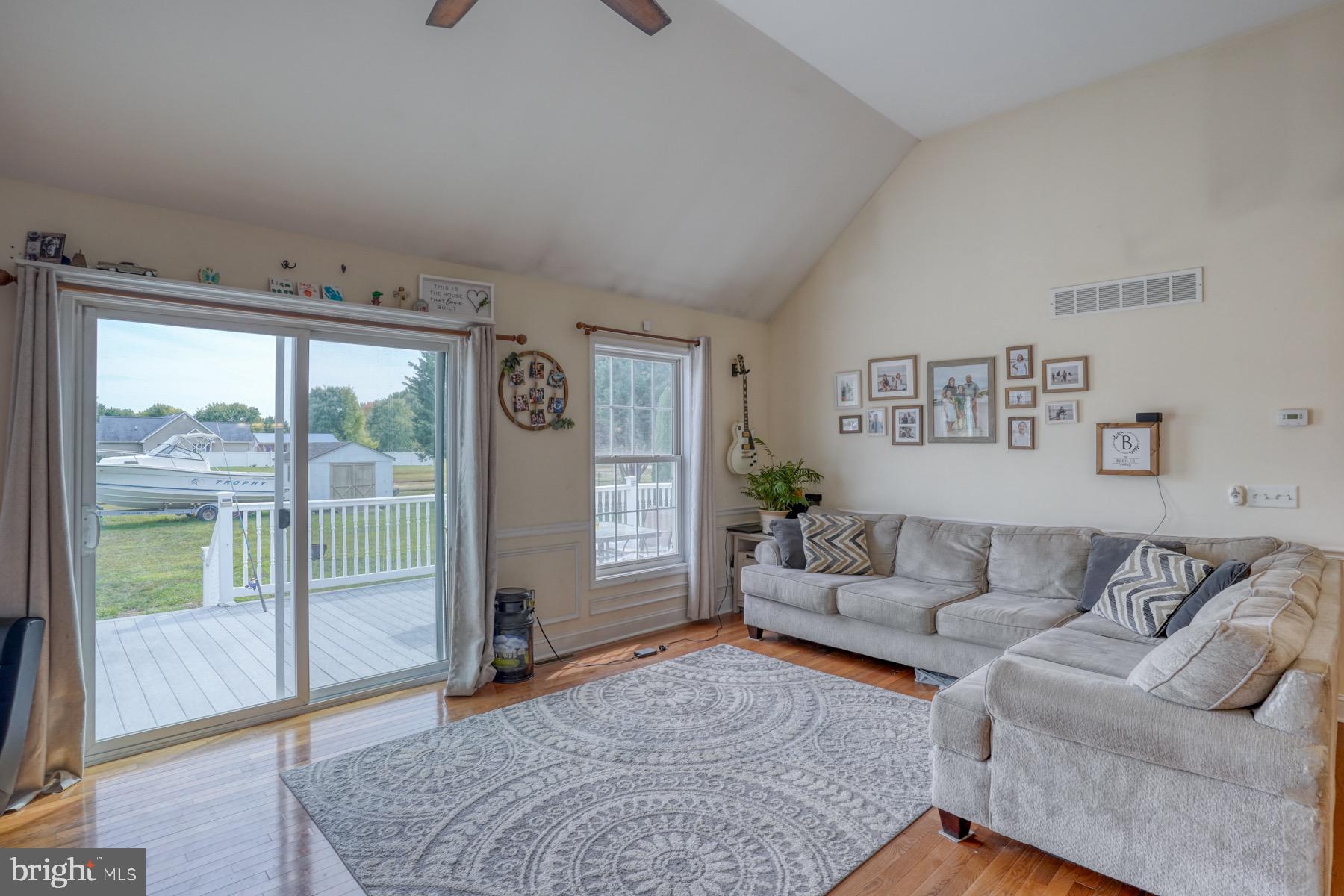 207 TALL TREE COURT