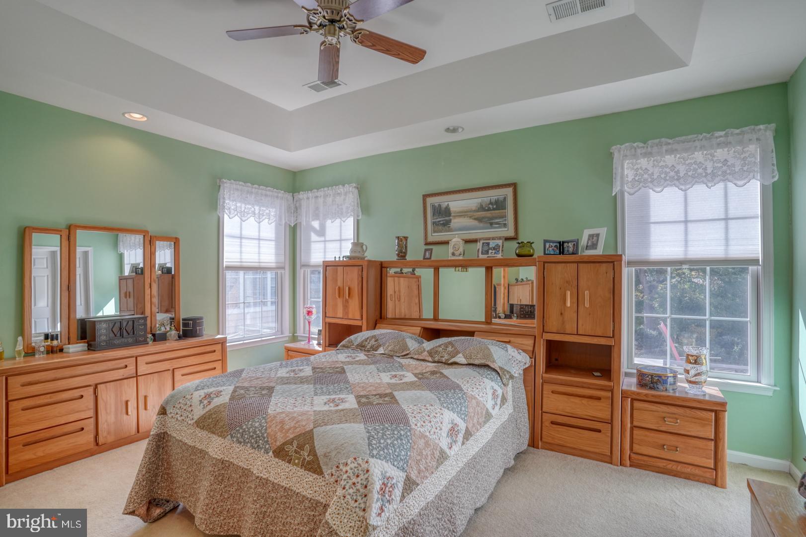 198 SORRELL CIRCLE