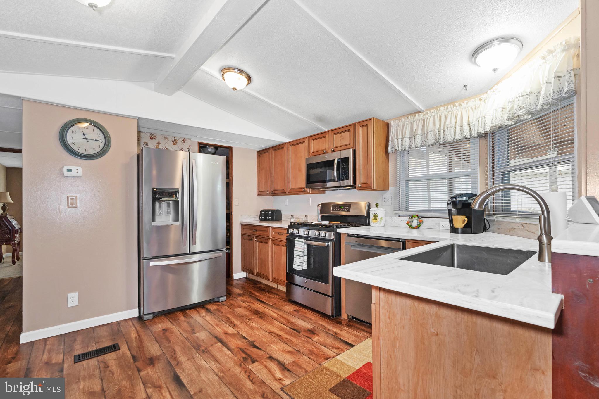 122 IVY RIDGE COURT 122