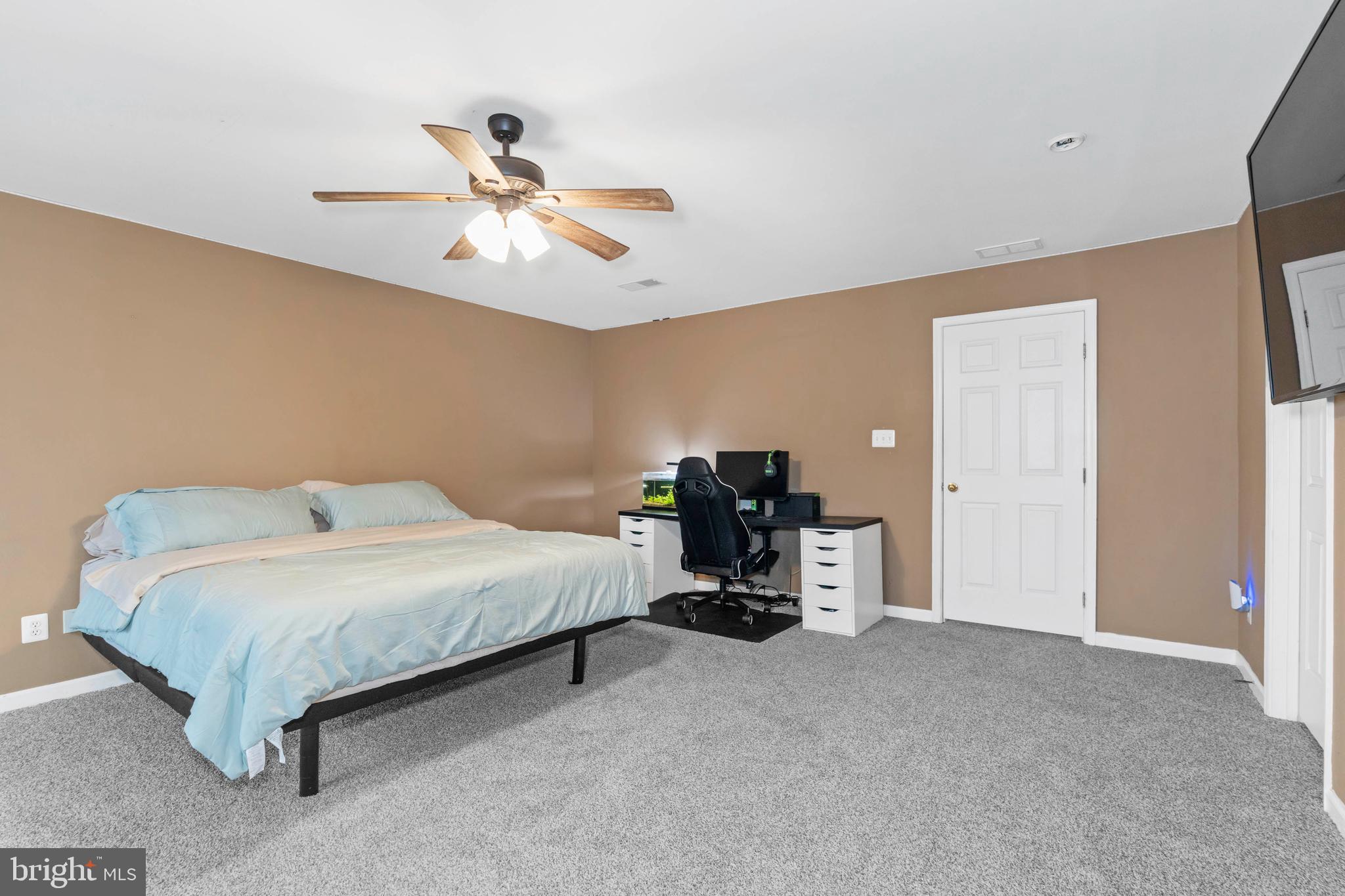 114 SUMMER DRIVE