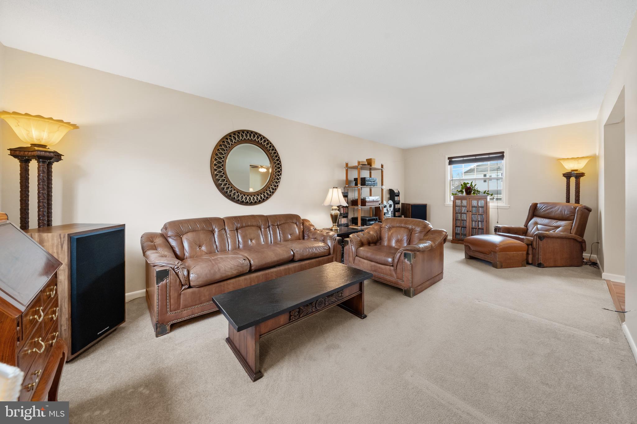 127 ROYAL GRANT WAY