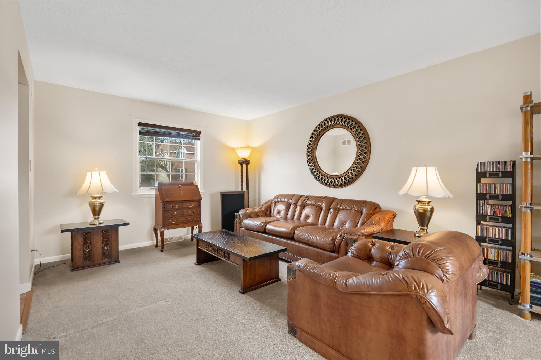 127 ROYAL GRANT WAY