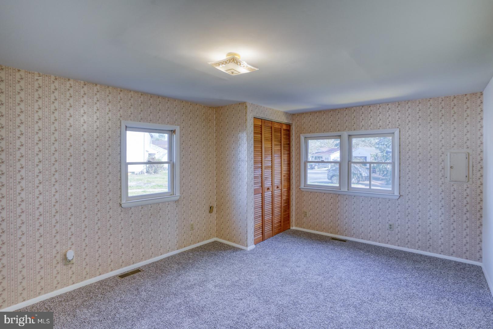 39 DUCHESS CIRCLE