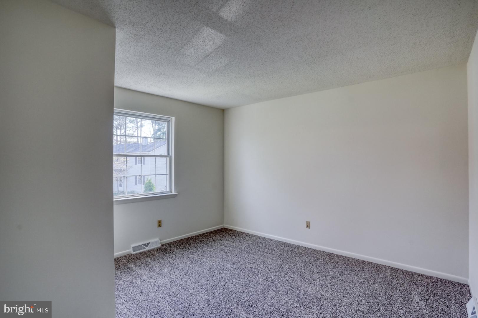 39 DUCHESS CIRCLE