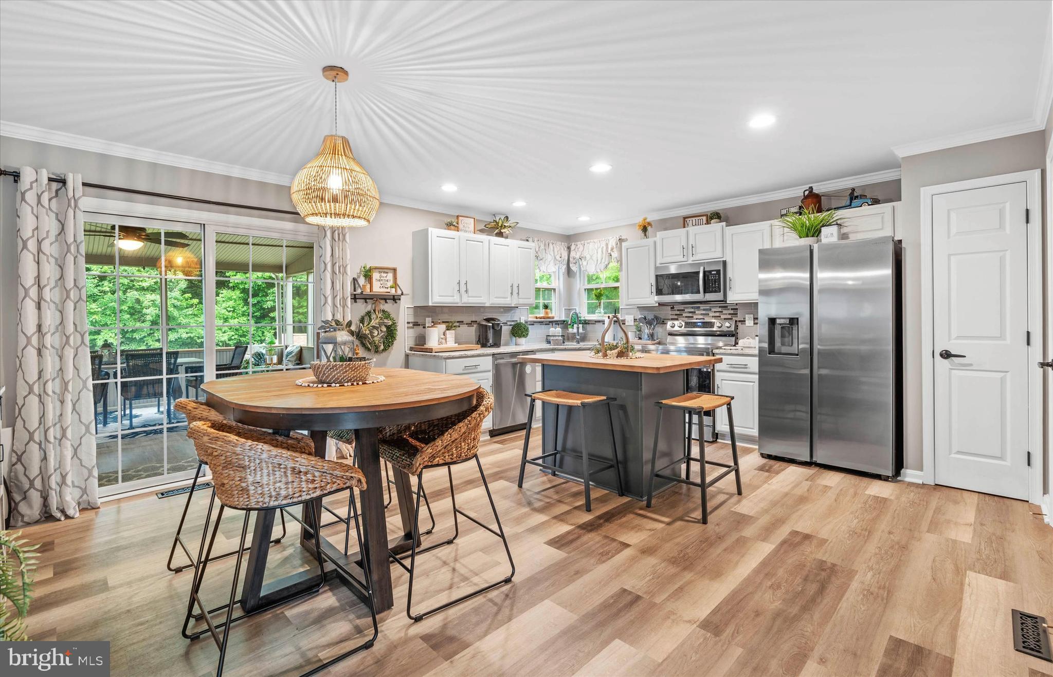 610 DOVE NEST COURT