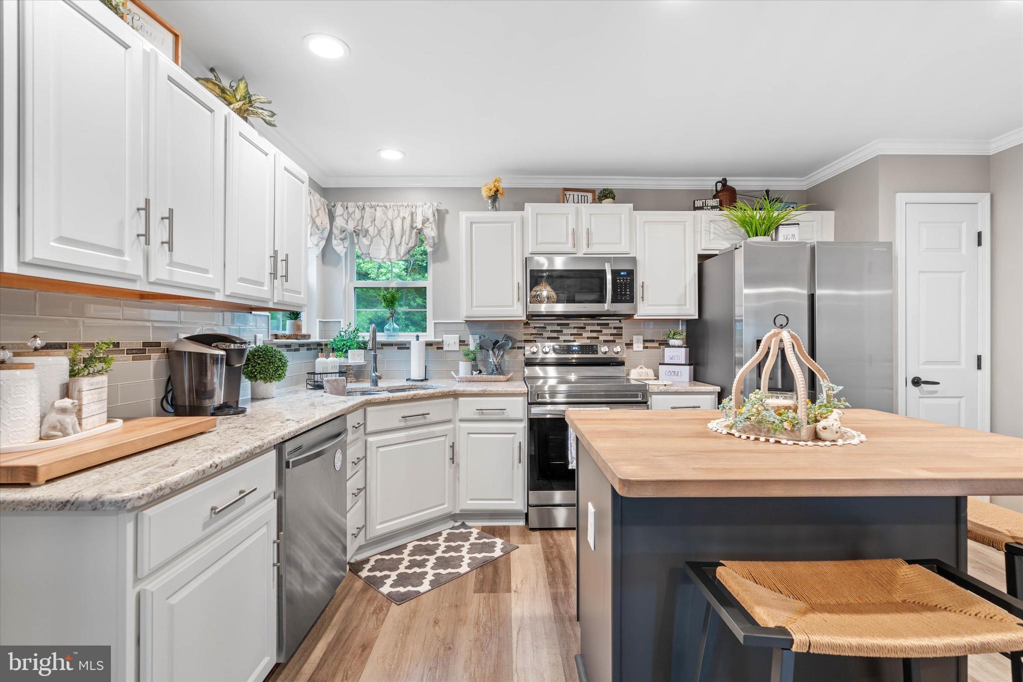 610 DOVE NEST COURT