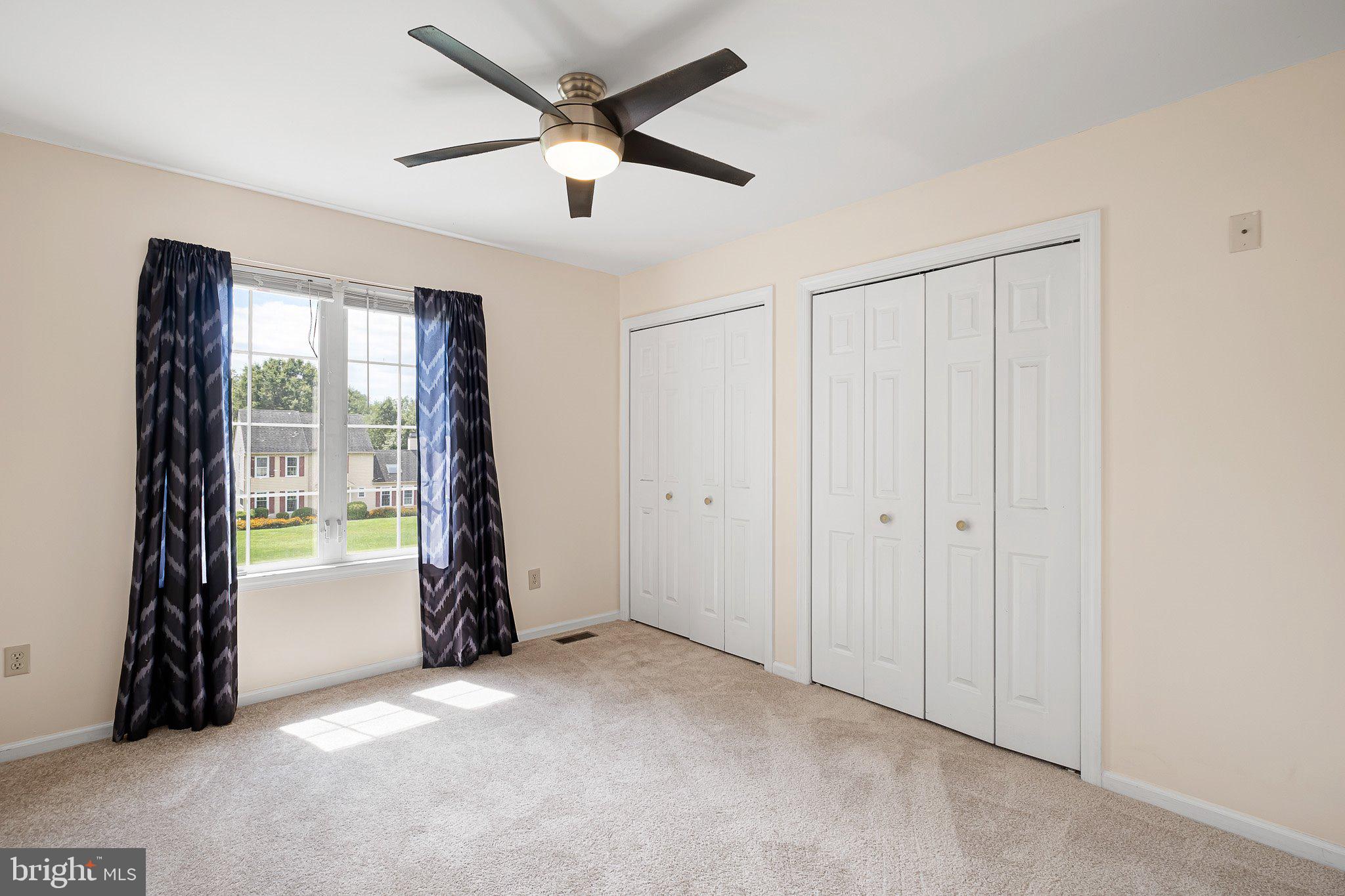 308 W BRADFORD COURT