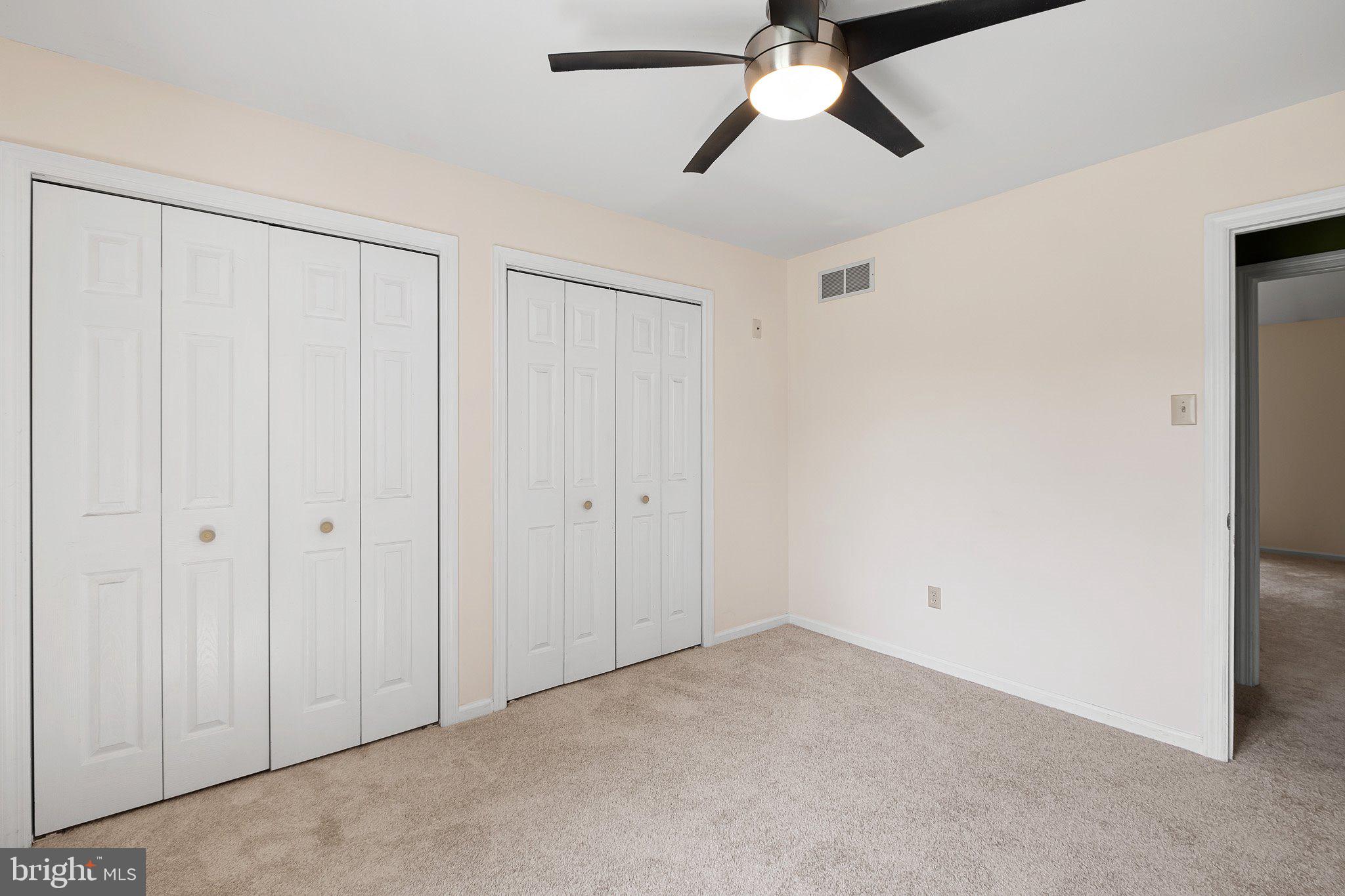 308 W BRADFORD COURT