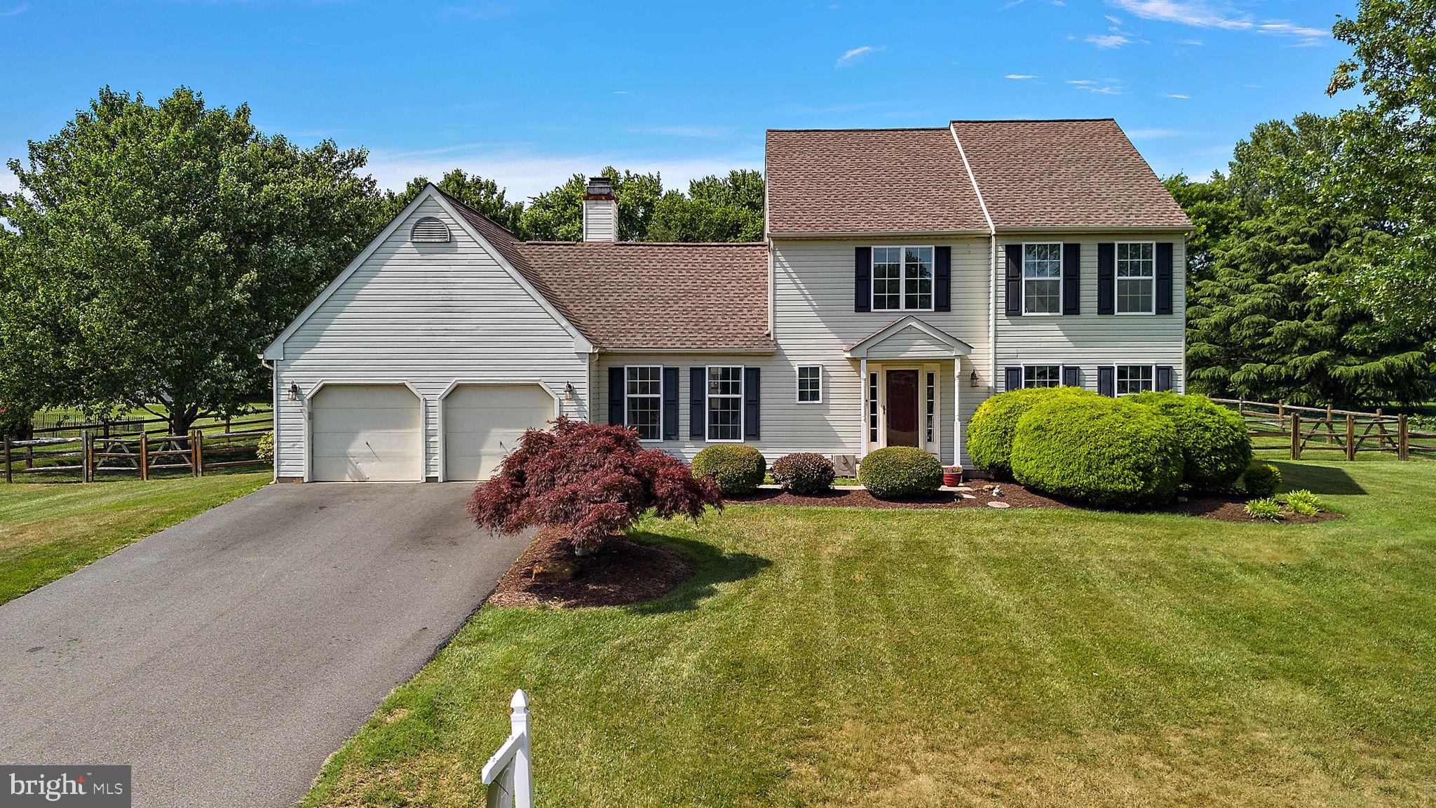 308 W BRADFORD COURT
