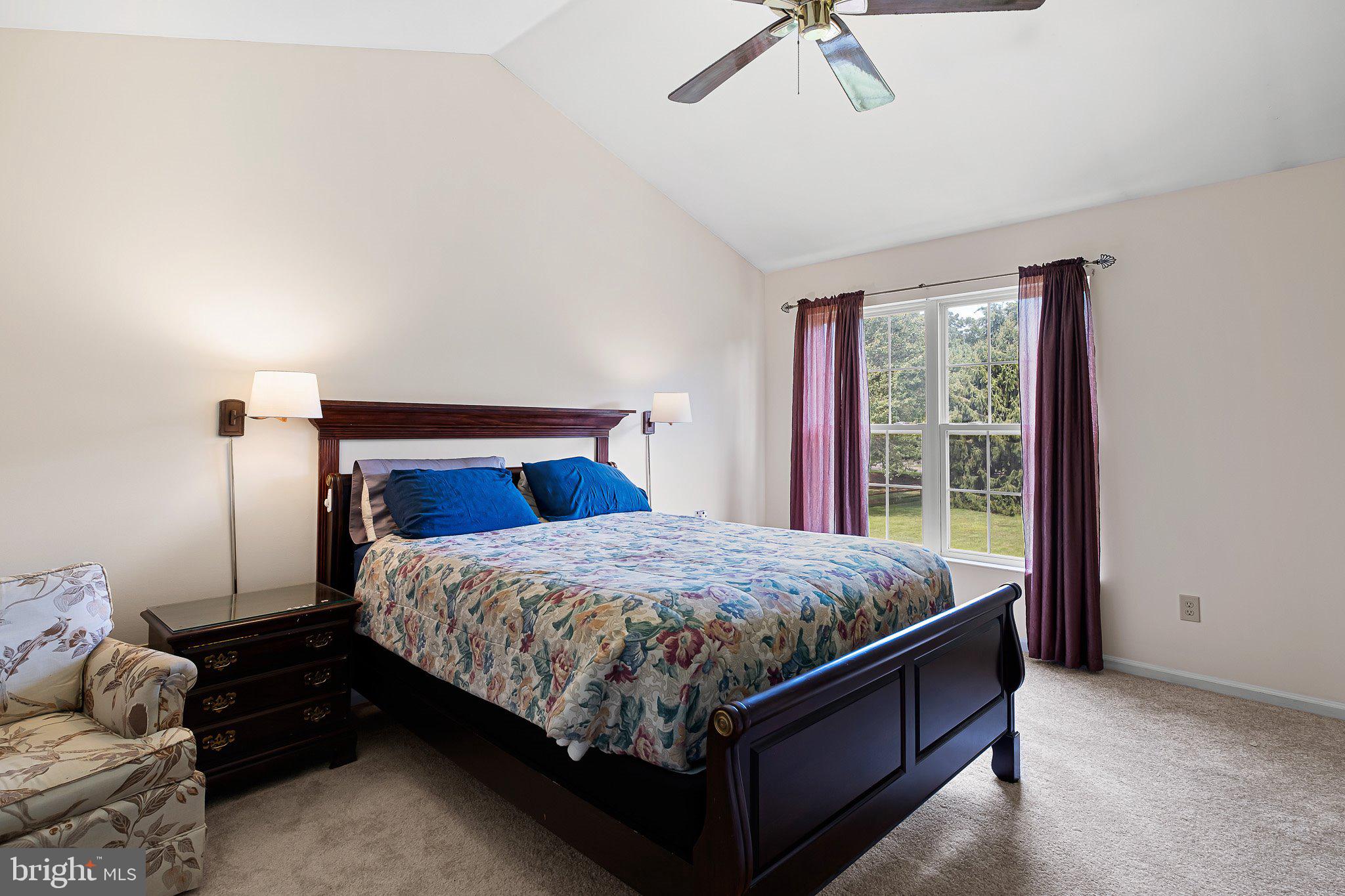 308 W BRADFORD COURT