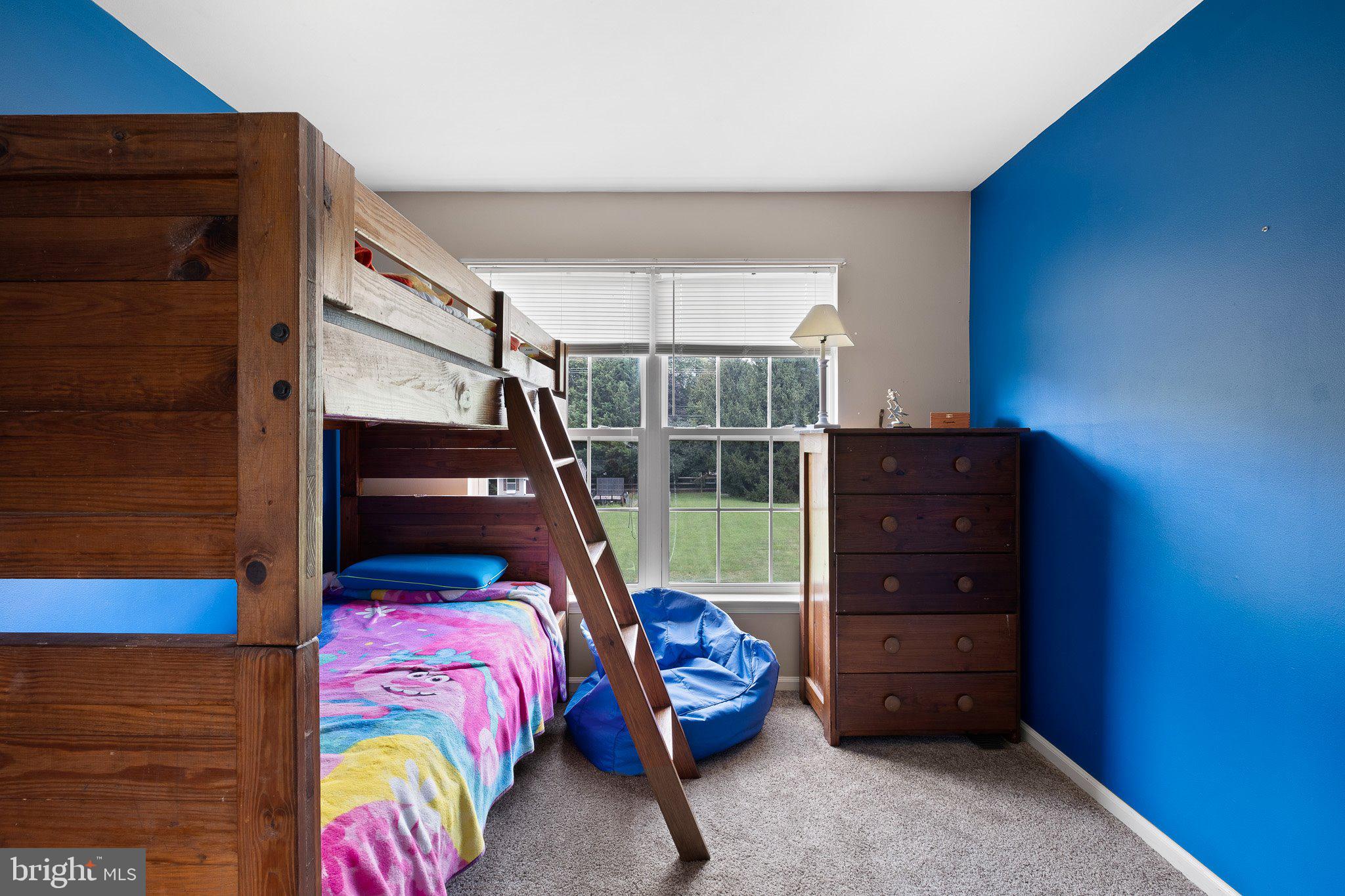 308 W BRADFORD COURT