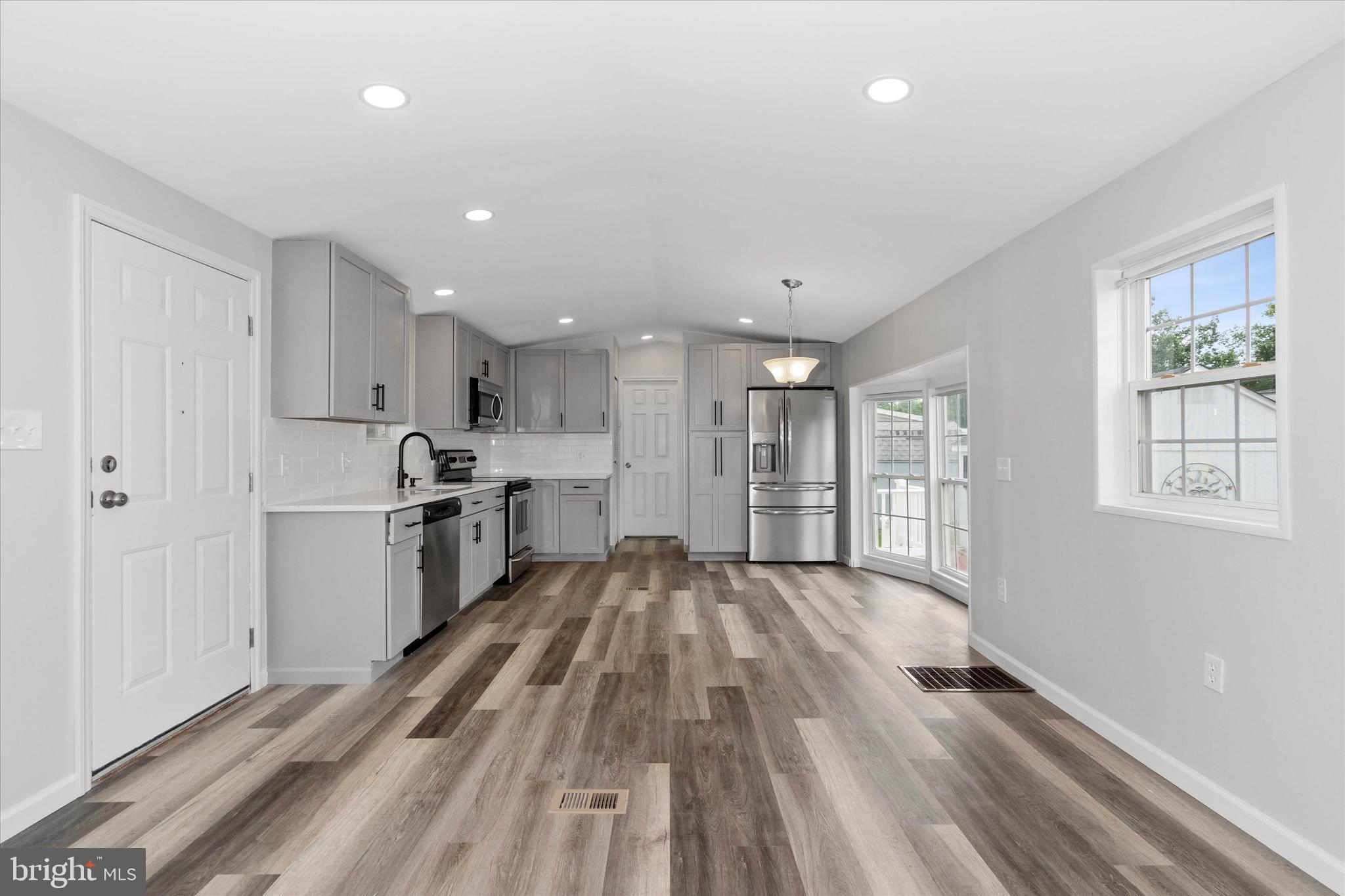 53 KATHY DRIVE 645