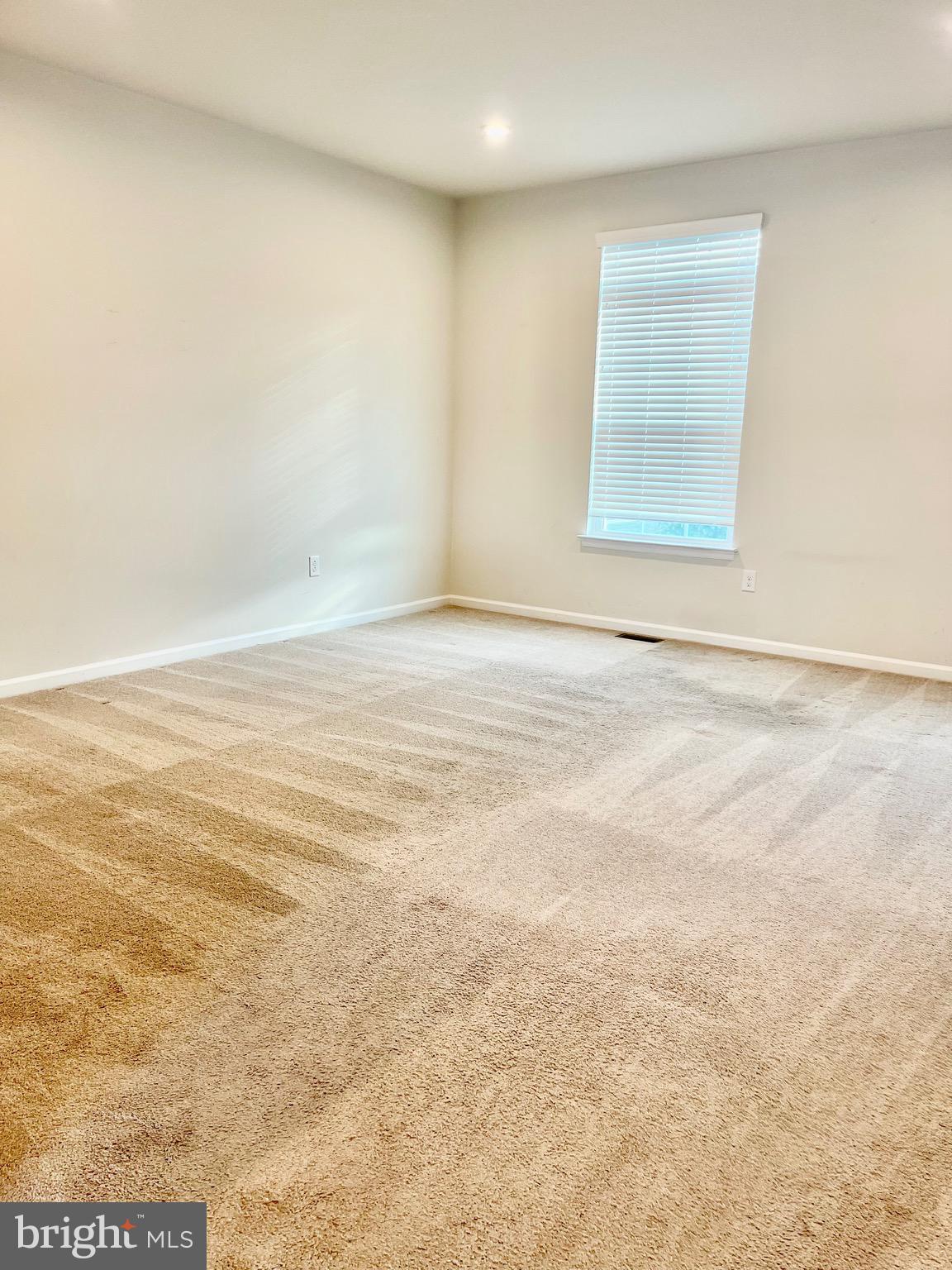 211 LAKE SEYMOUR DRIVE