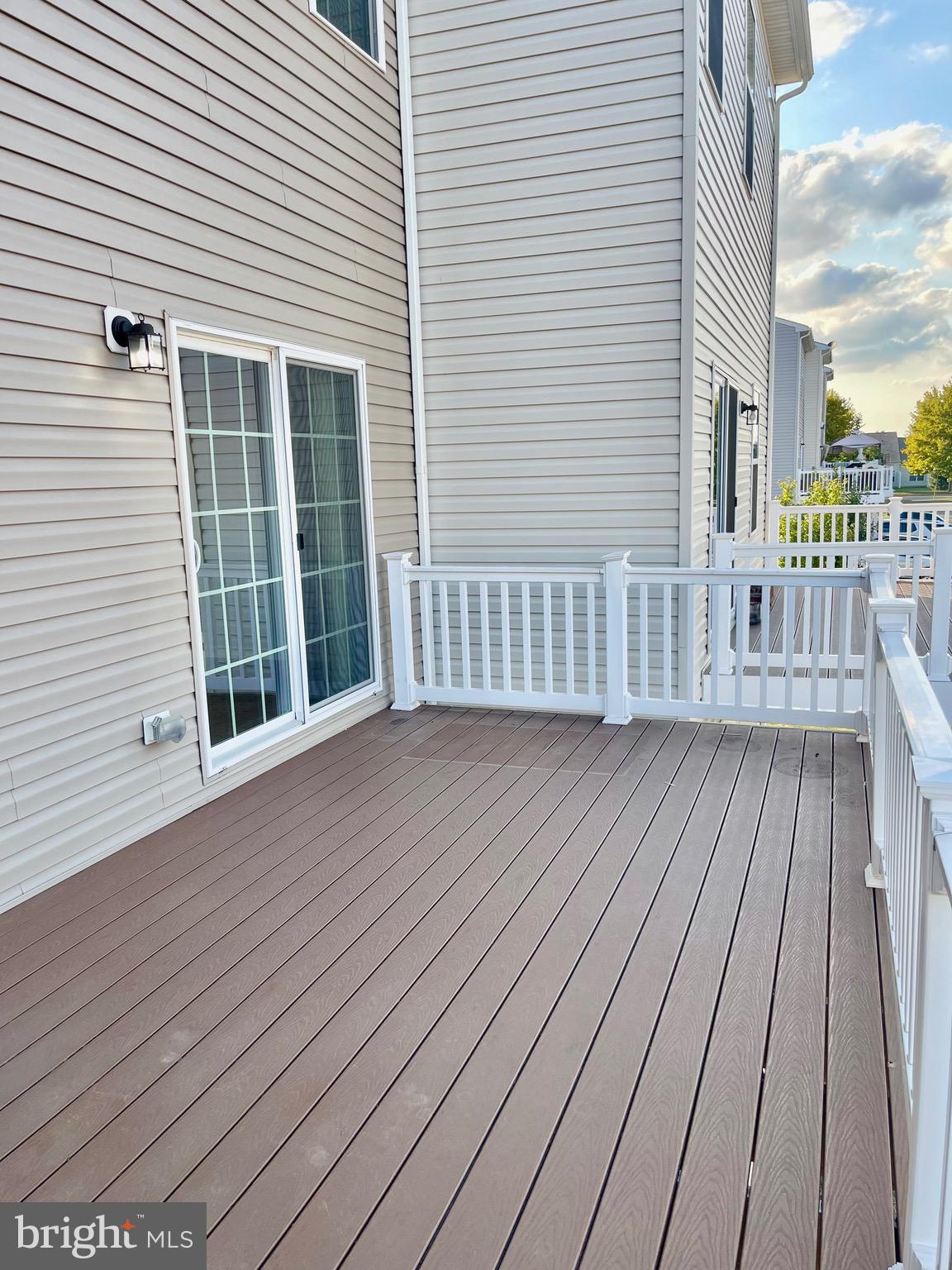211 LAKE SEYMOUR DRIVE