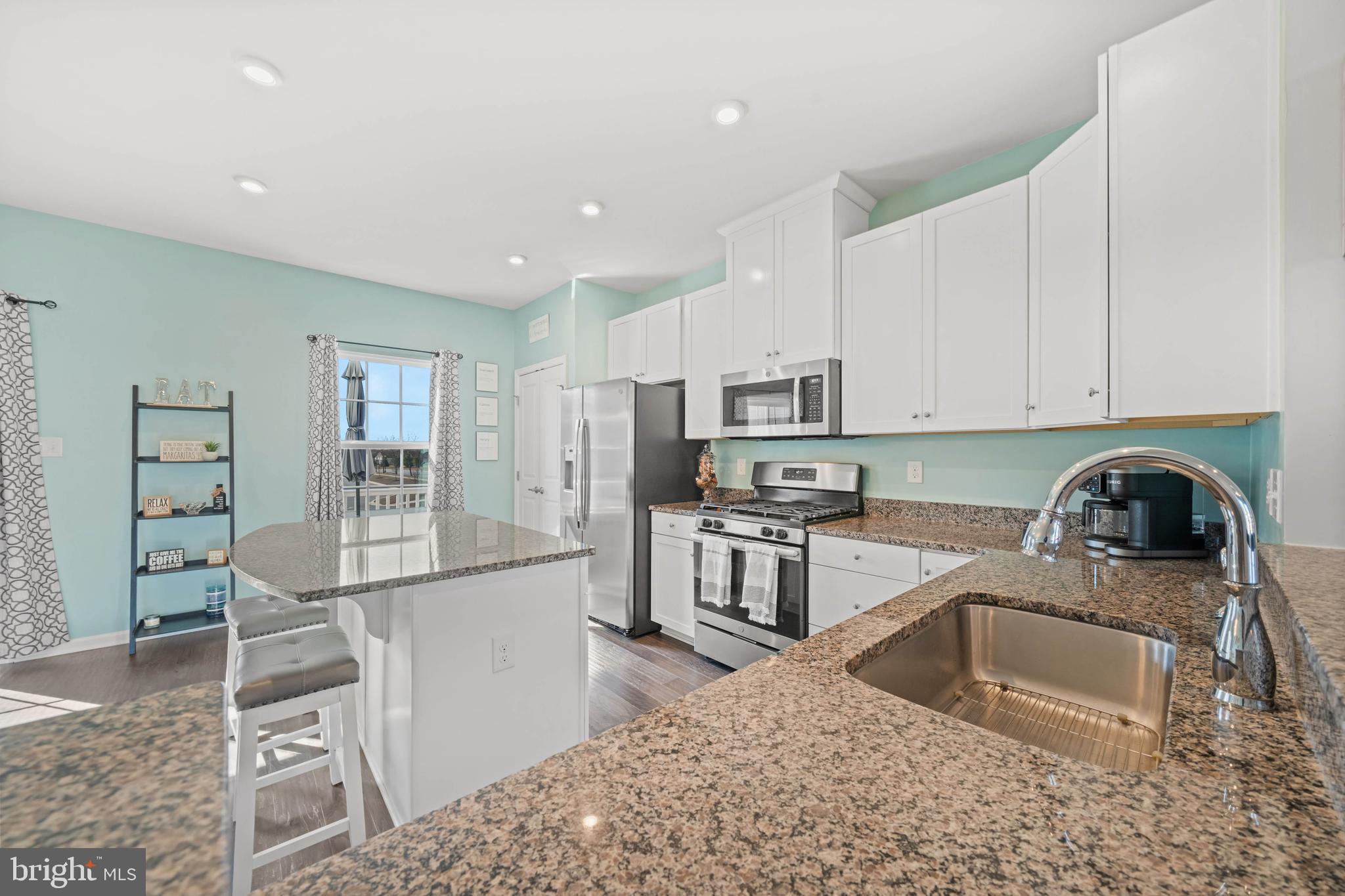 105 S RIDGE AVENUE