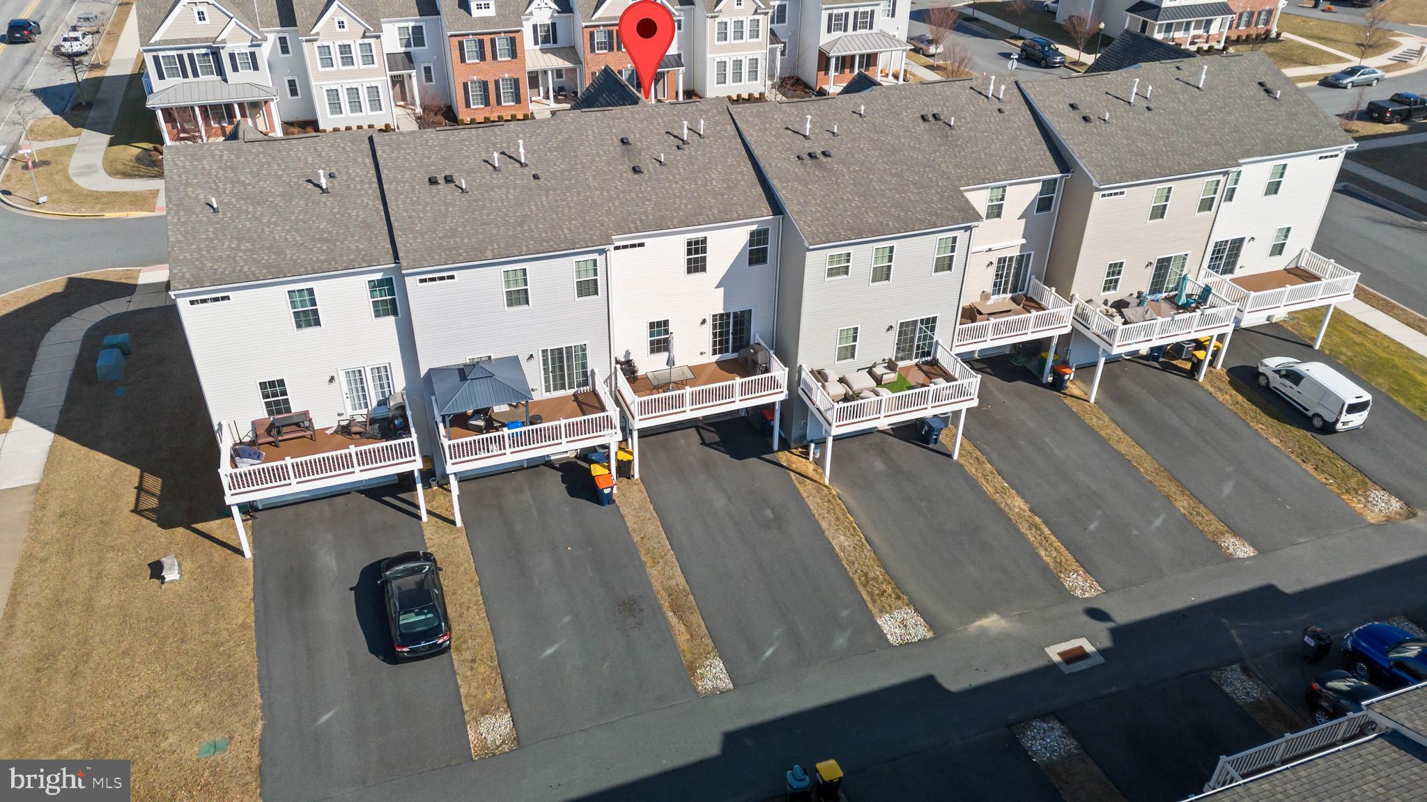 105 S RIDGE AVENUE