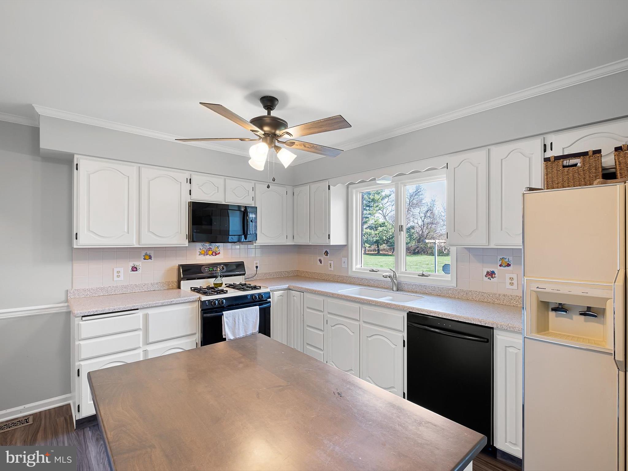 314 W WINDMILL WAY