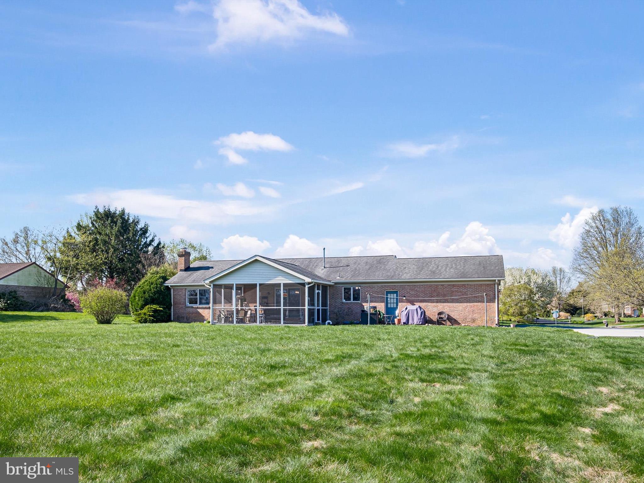 314 W WINDMILL WAY