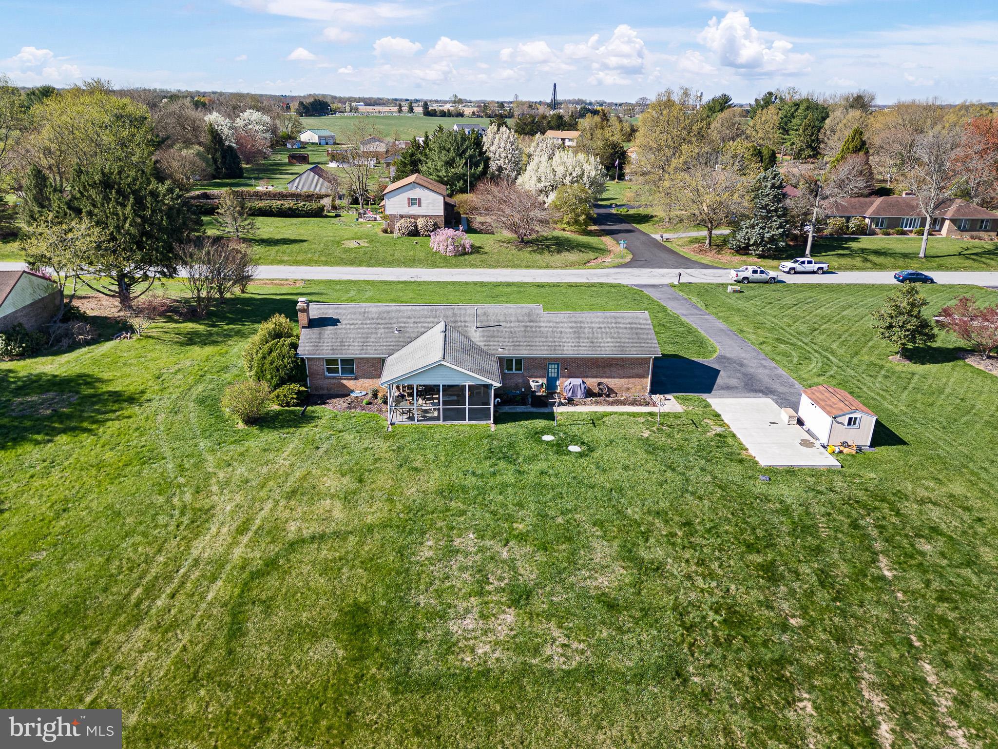 314 W WINDMILL WAY