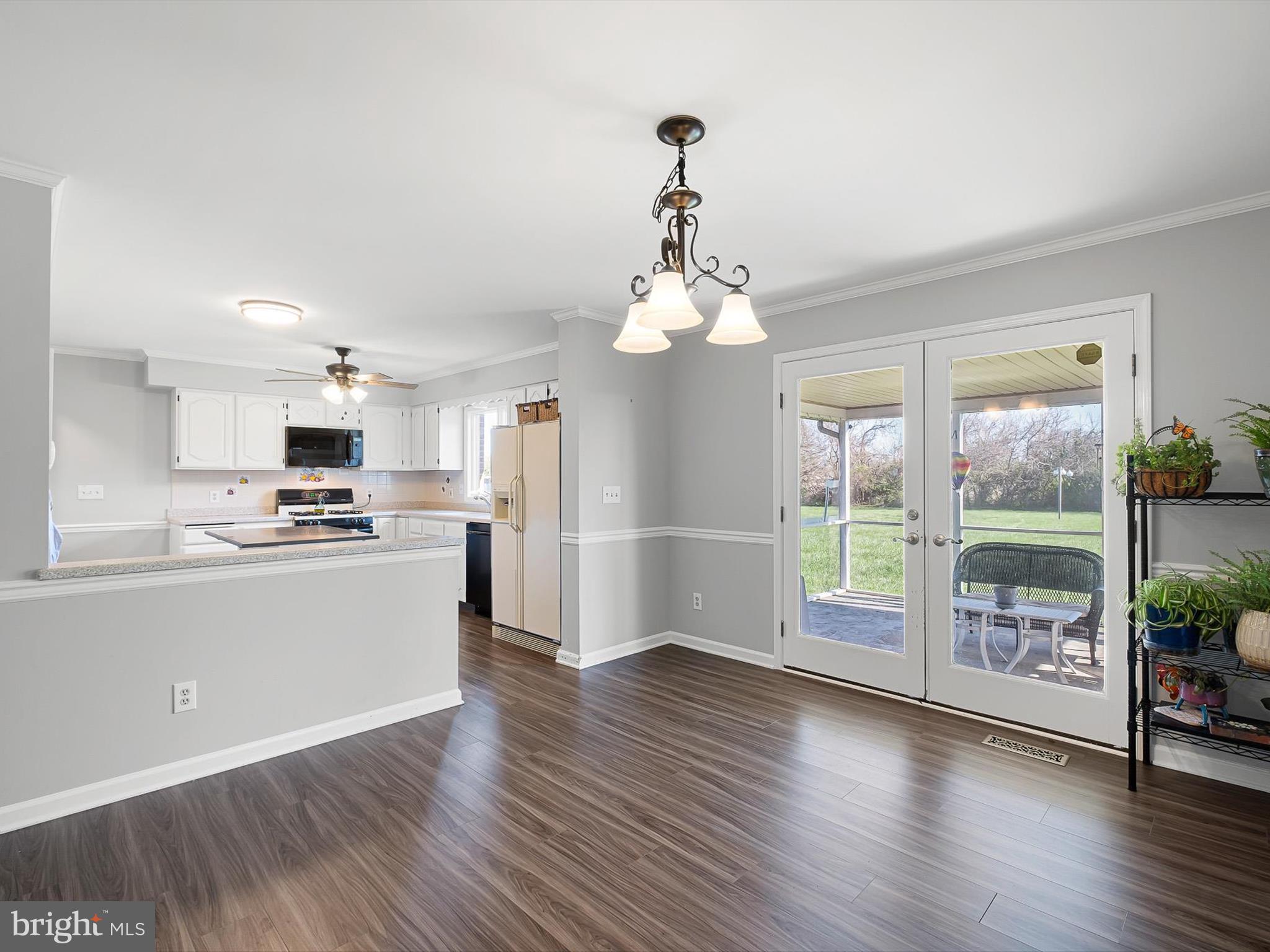 314 W WINDMILL WAY