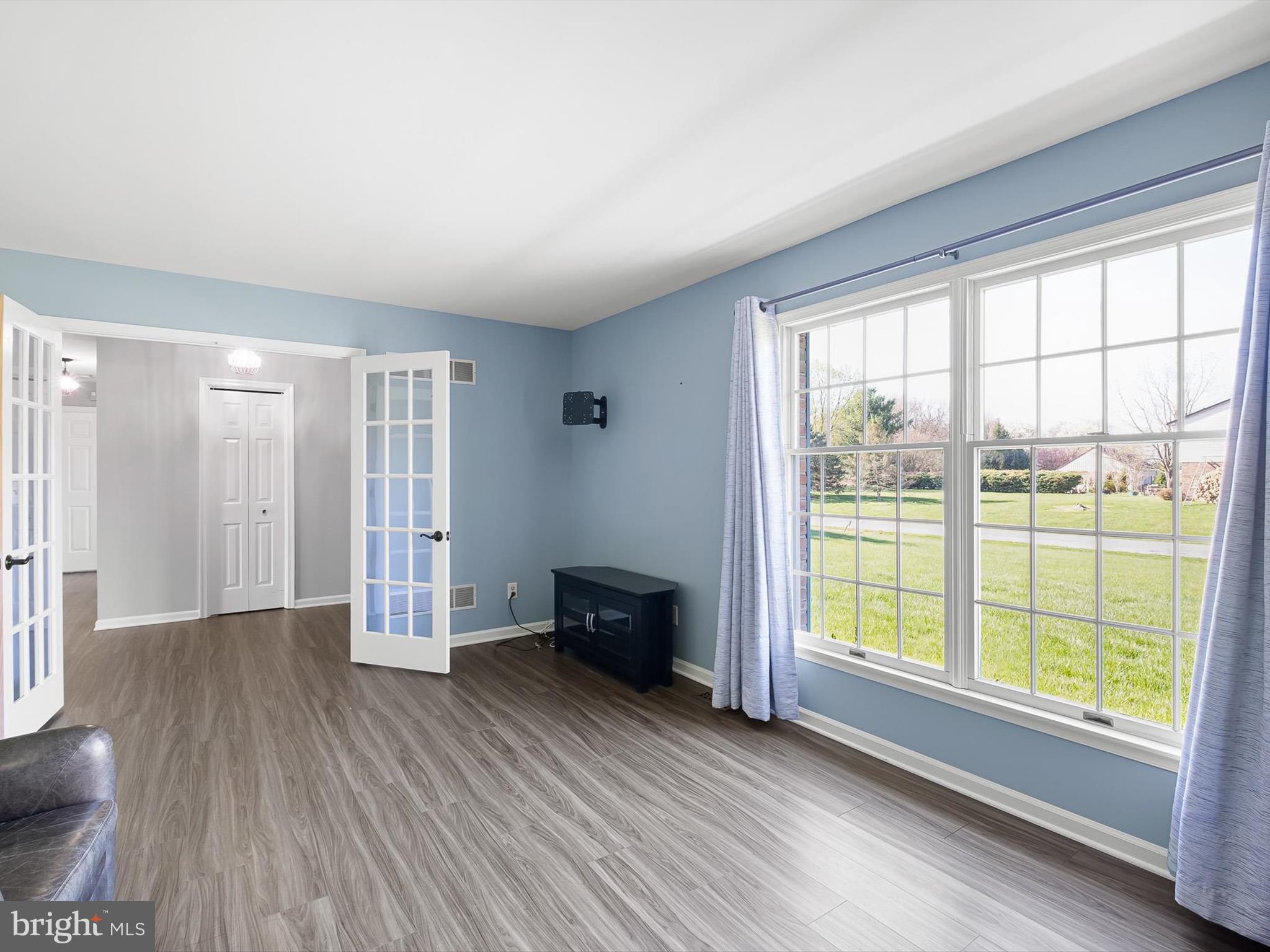 314 W WINDMILL WAY