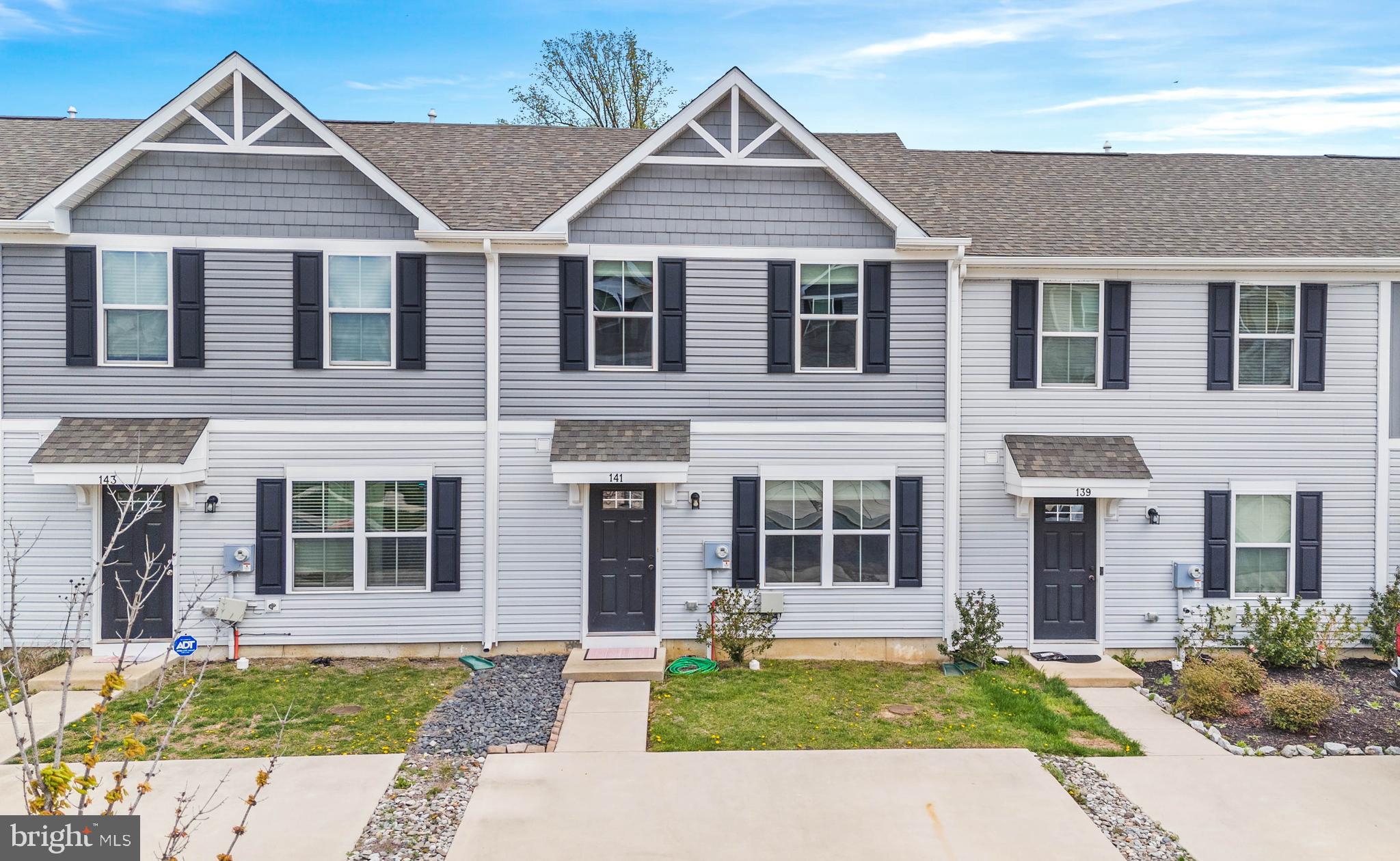 141 WYE OAK DRIVE