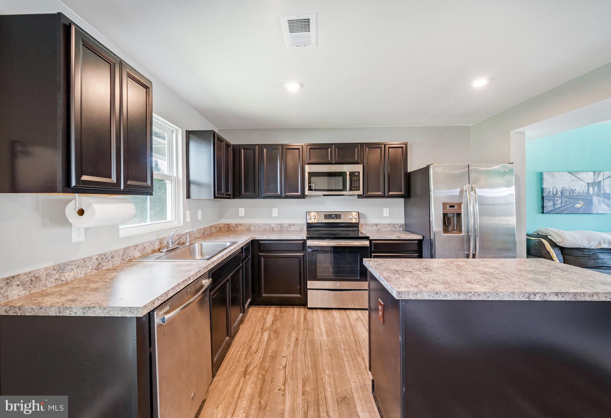 141 WYE OAK DRIVE